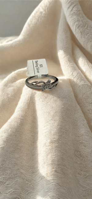 TARAKANCHAN X Woman Silver Ring – 92.5 Sterling Silver, 2.270g